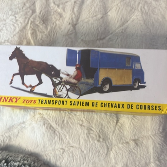 ATLAS DINKY TOYS  571 TRANSPORT SAVIEM DE CHEVAUX DE COURSES - Picture 2 of 4